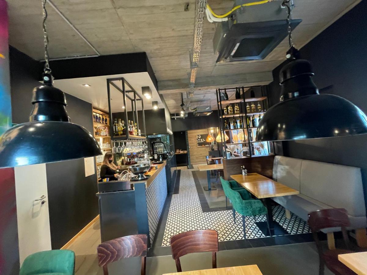 Hotel Am Stadion Vanino Cucina Italian ビーレフェルト エクステリア 写真
