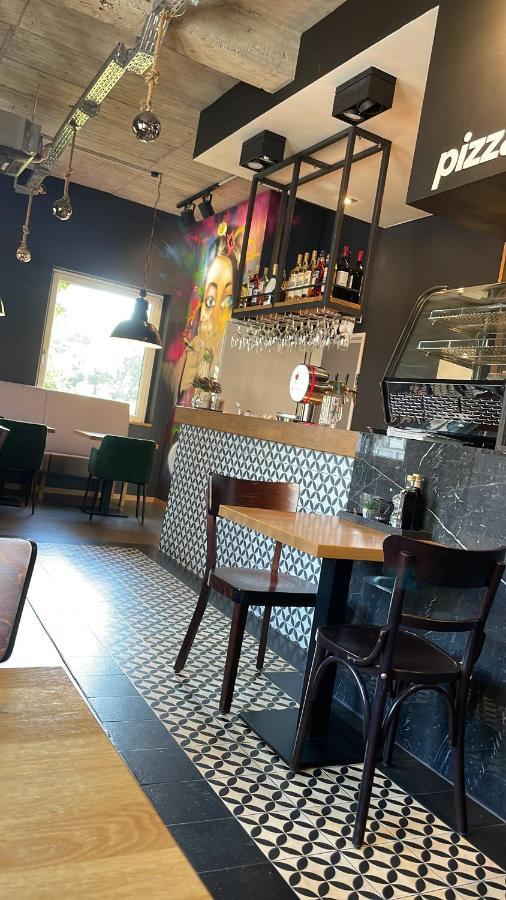 Hotel Am Stadion Vanino Cucina Italian ビーレフェルト エクステリア 写真
